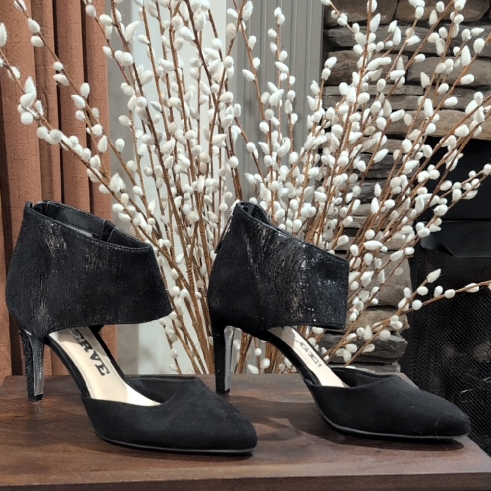 indulge Black Pointed-Toe Ankle-Cuff Heels